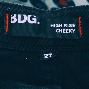 BDG CHEEKY HIGH RISE JEAN SHORTS